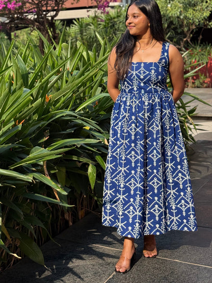 THE BLUE DRESS