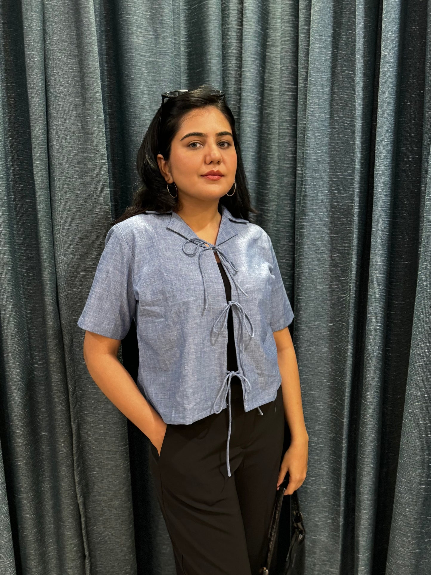 FRONT TIE AND KNOT TOP